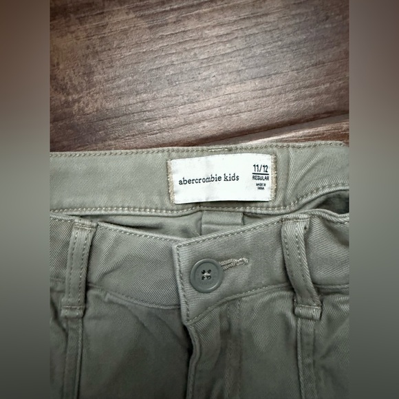 Abercrombie Kids Sage Cargo Pants - Picture 3 of 4
